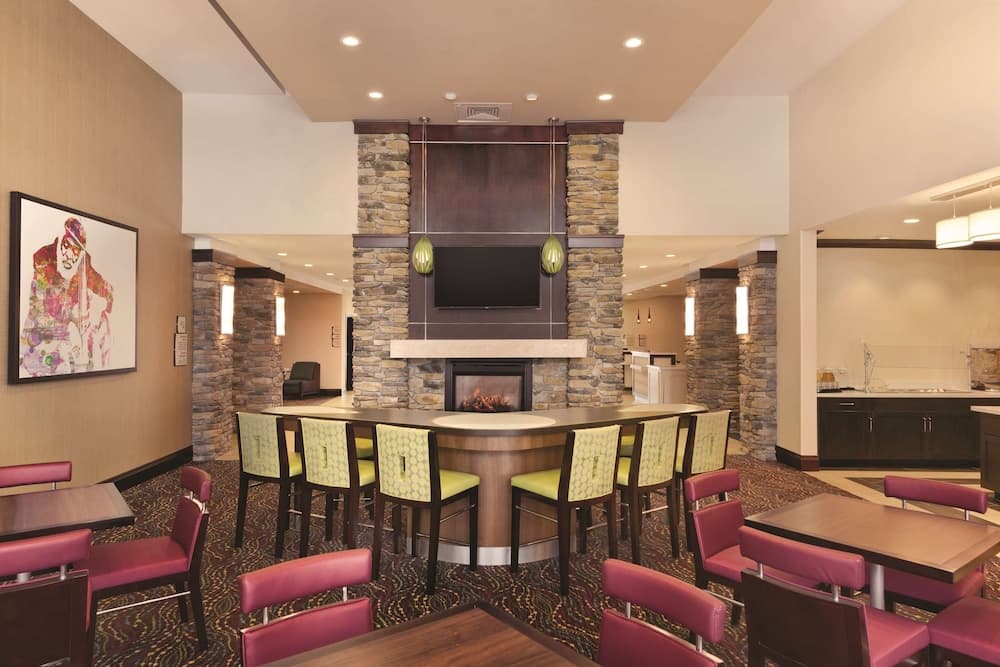 Homewood Suites by Hilton Mobile I-65/Airport Blvd, AL property views in Mobile, AL — gallery photo 3