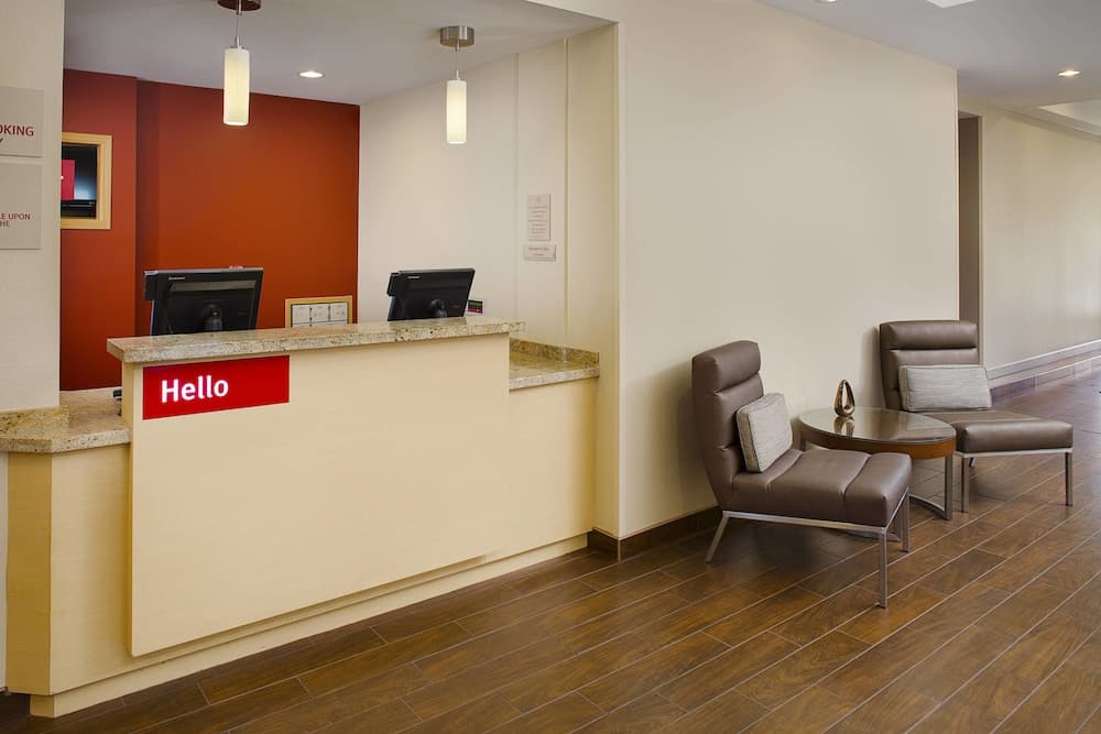 TownePlace Suites by Marriott Goodyear interior in Goodyear, AZ — gallery photo 2