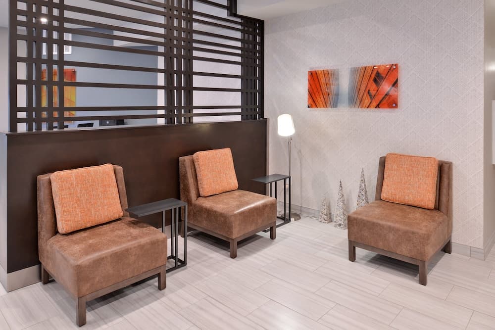 Holiday Inn Express & Suites Houston E - Pasadena by IHG gallery photo in Pasadena, TX — image 6
