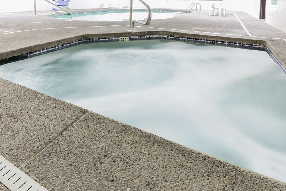 Travelodge Suites by Wyndham Newberg gallery photo in Newberg, OR — image 50