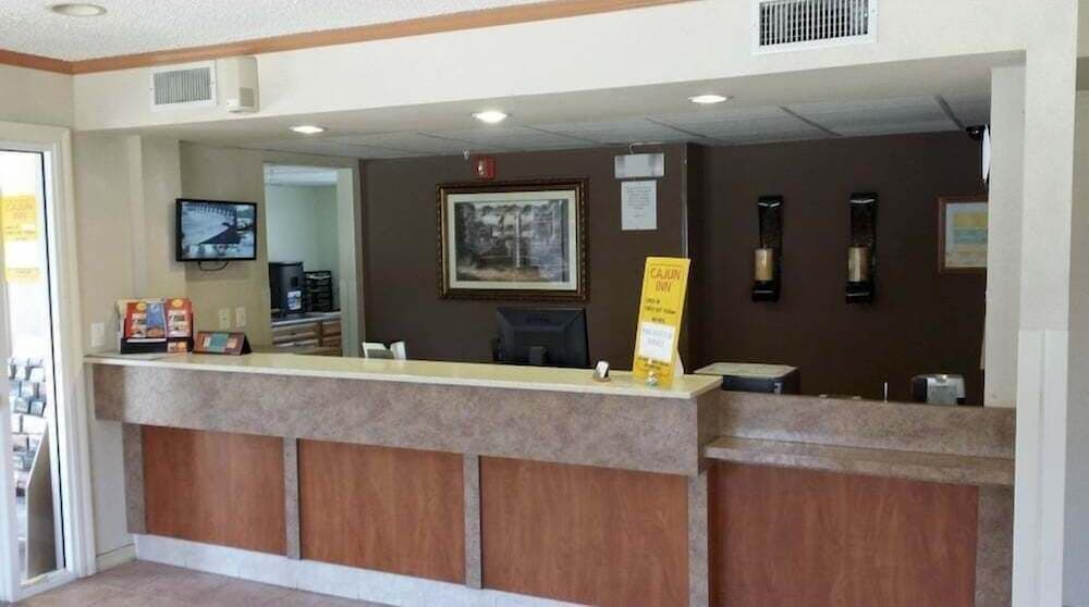Cajun Inn interior in Shreveport, LA — gallery photo 2
