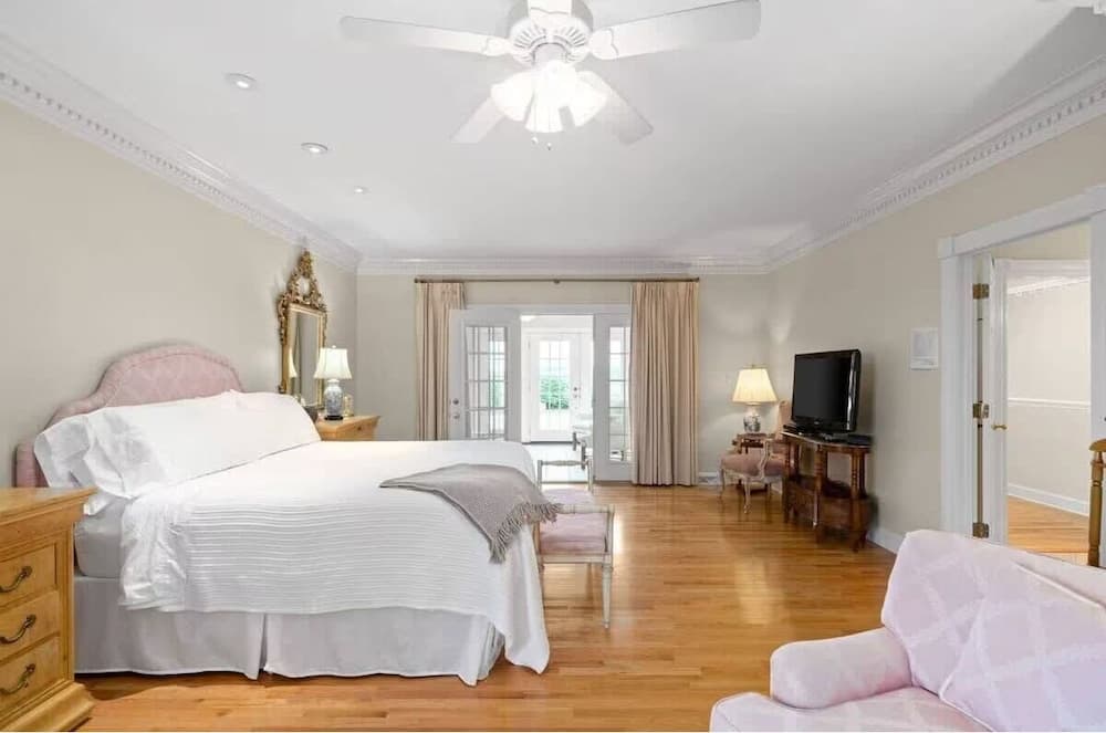 Oak Hill House property views in Somerset, KY — gallery photo 3