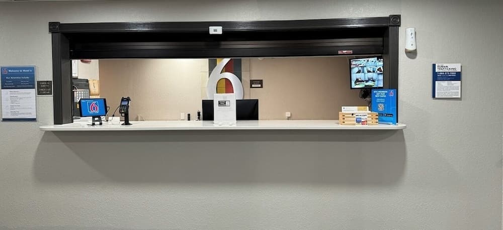 Motel 6 North Sioux City, SD – I-29 North interior in North Sioux City, SD — gallery photo 2