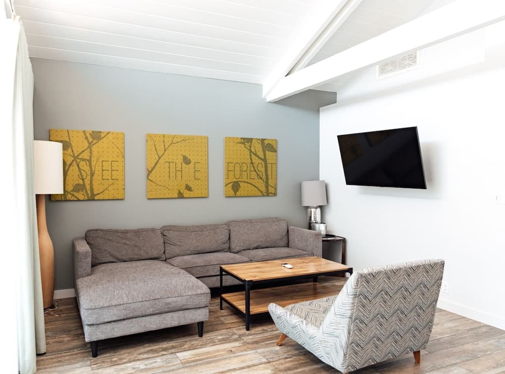 Lakehouse Resort gallery photo in San Marcos, CA — image 49