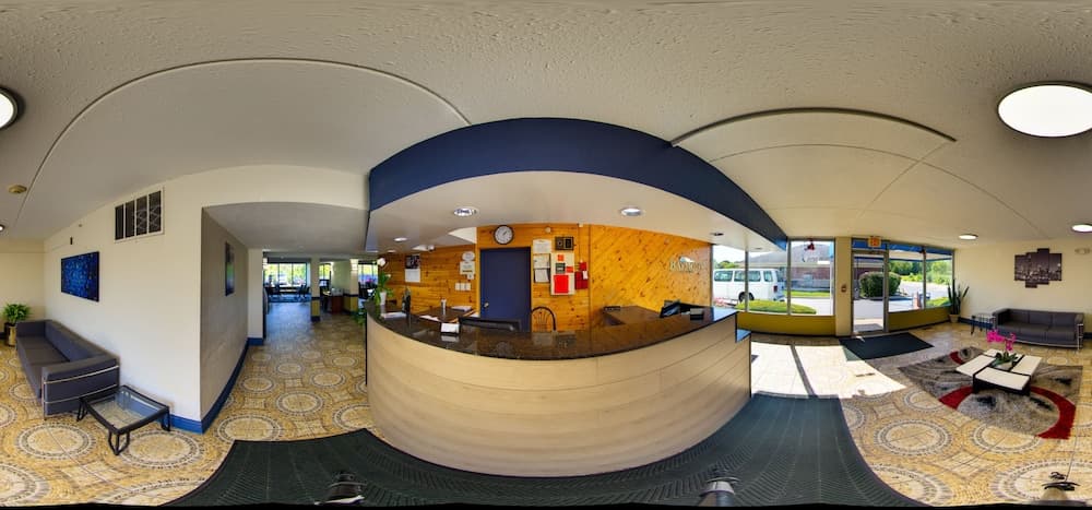 Baymont by Wyndham Addison interior in Addison, IL — gallery photo 2