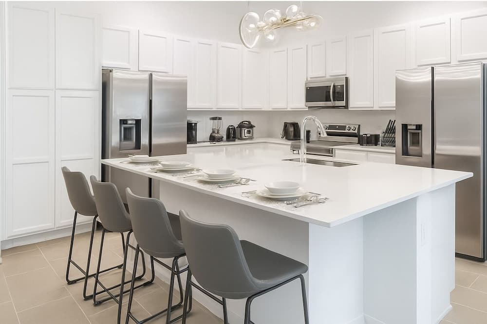 Oasis Private Ensuite Room Shared Home property views in Kissimmee, FL — gallery photo 3