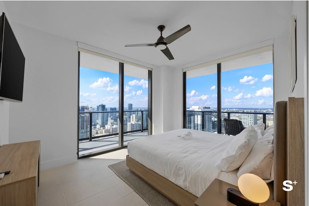 City Luxe Retreat Modern 2-BR featured exterior or lobby in Miami, FL — similar hotel