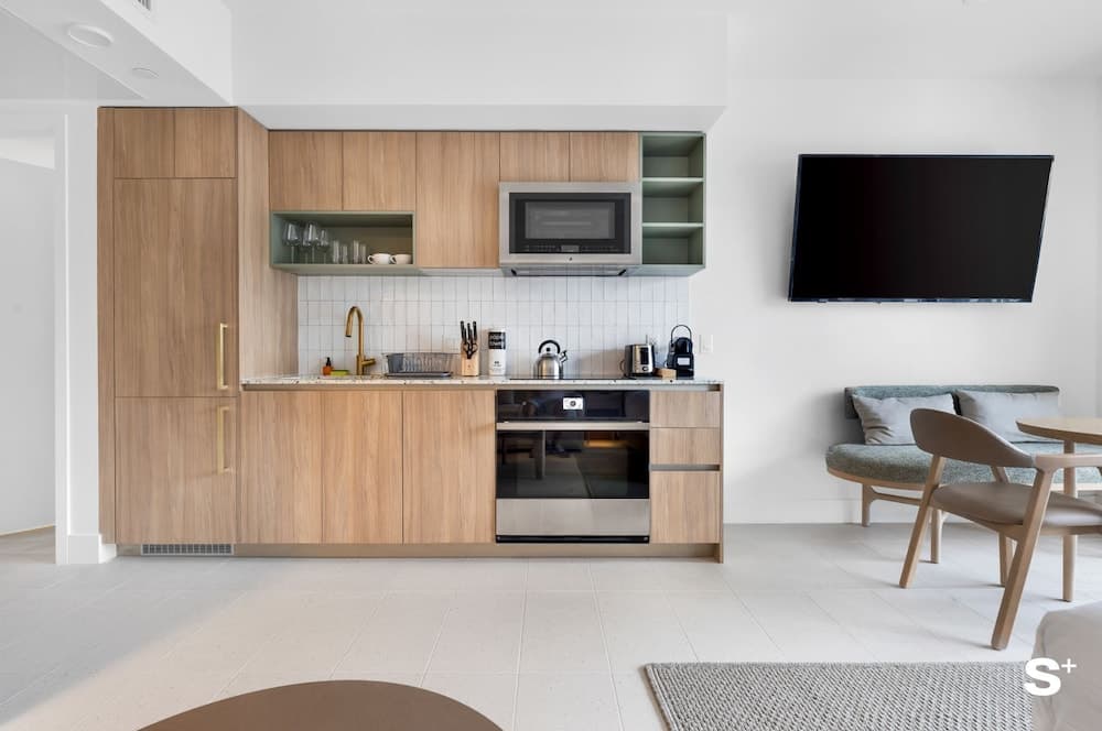 Skyline Chic Downtown Studio Getaway interior in Miami, FL — gallery photo 2