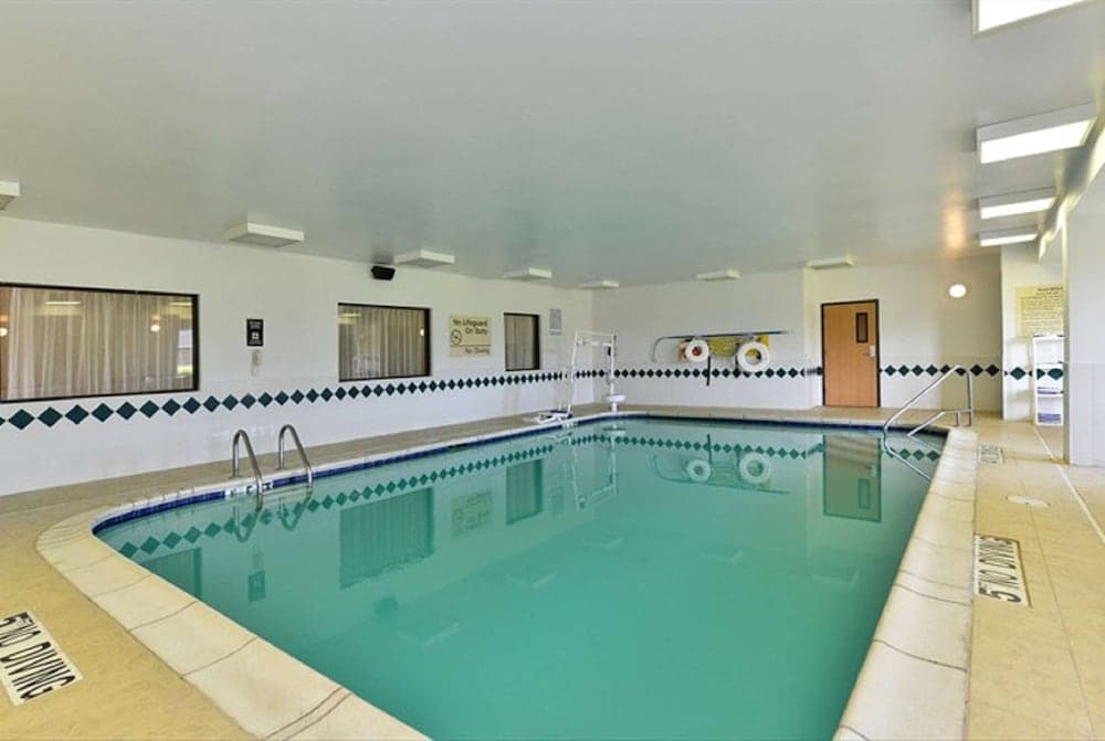 Hampton Inn Sturgis-Lagrange Area gallery photo in Sturgis, MI — image 20