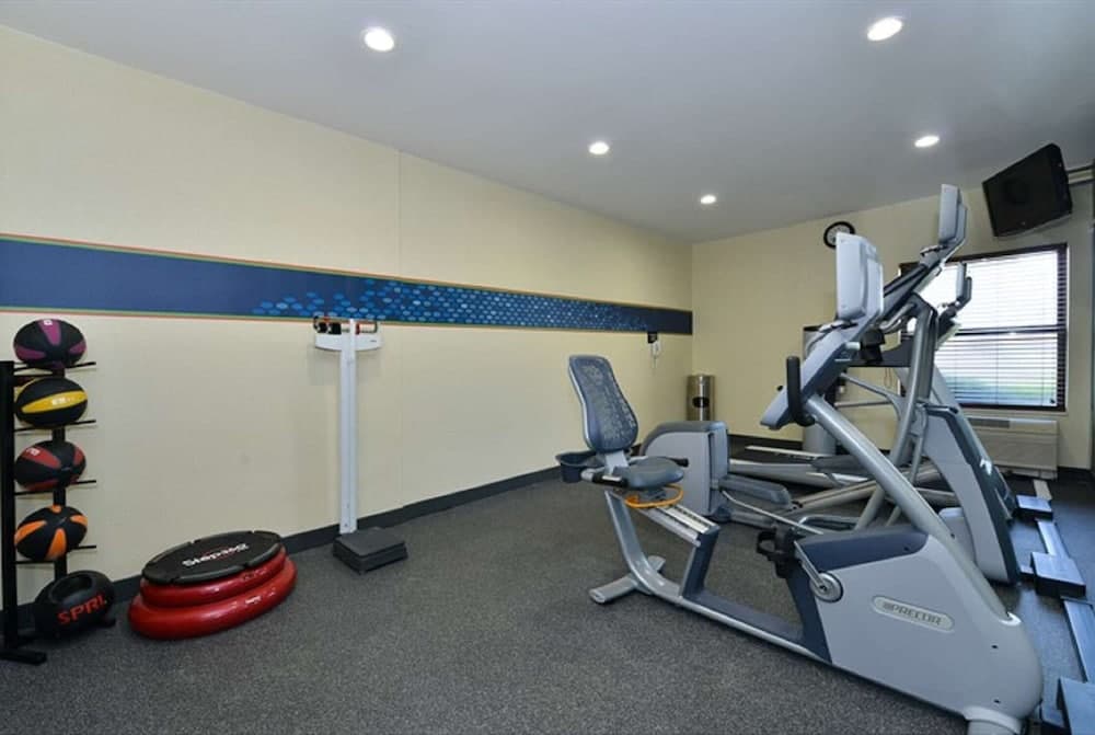 Hampton Inn Sturgis-Lagrange Area gallery photo in Sturgis, MI — image 12