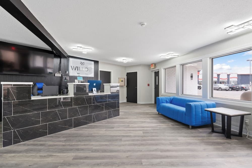 Willow Inn Suites interior in Eau Claire, WI — gallery photo 2