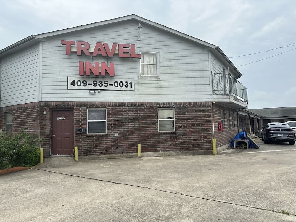 Travel Inn By OYO La Marque Texas City I-45 featured exterior or lobby in La Marque, TX — similar hotel