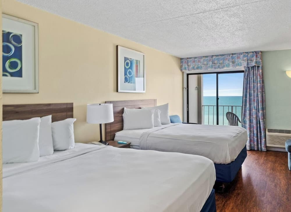 Capital O Sunset Waves Hotel Myrtle Beach Oceanfront property views in Myrtle Beach, SC — gallery photo 3