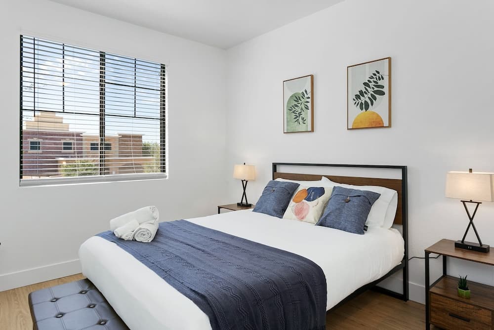 TWO CozySuites Apartment DowntownChandler gallery photo in Glendale, AZ — image 21