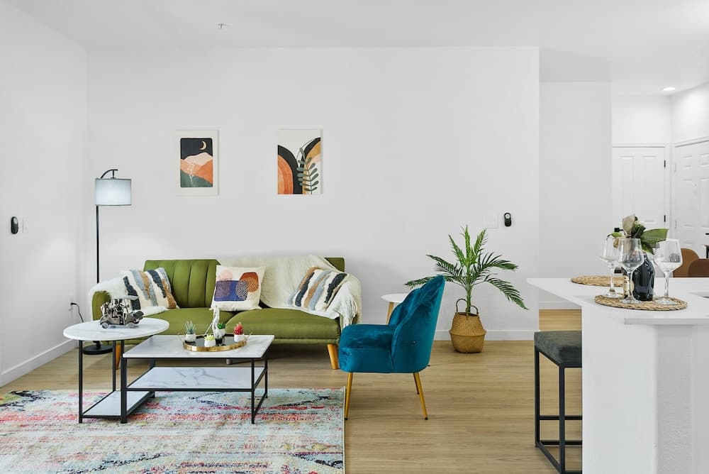 TWO CozySuites Apartment DowntownChandler gallery photo in Glendale, AZ — image 20