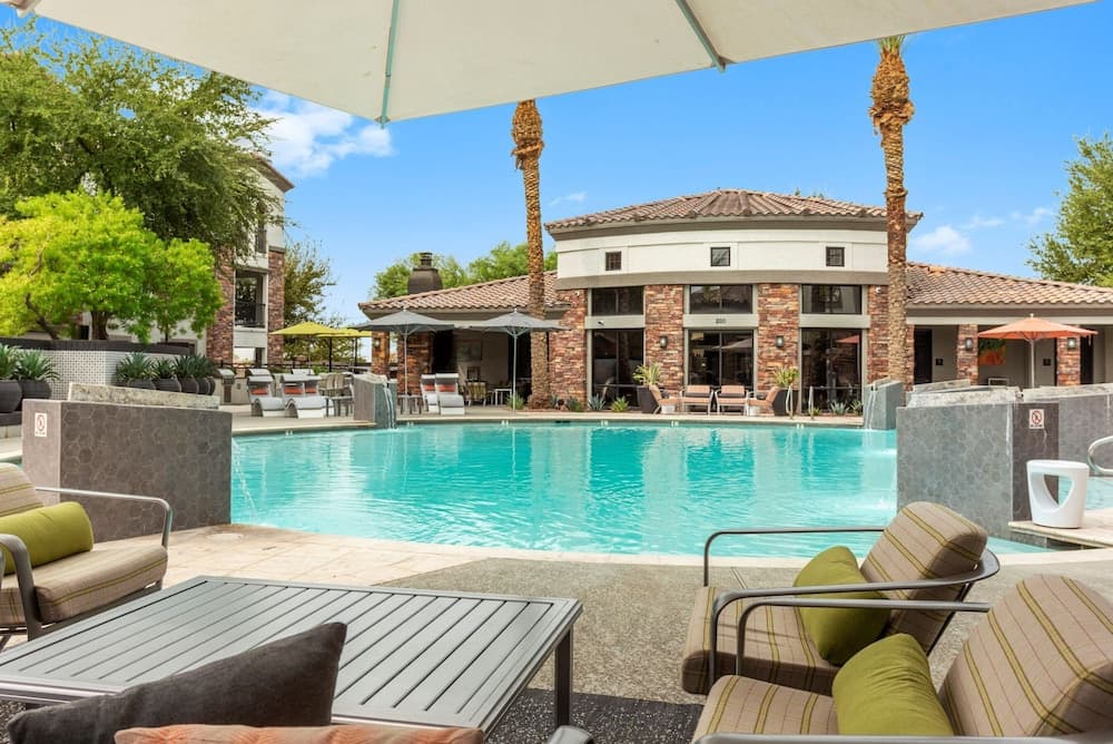 TWO CozySuites Apartment DowntownChandler gallery photo in Glendale, AZ — image 17