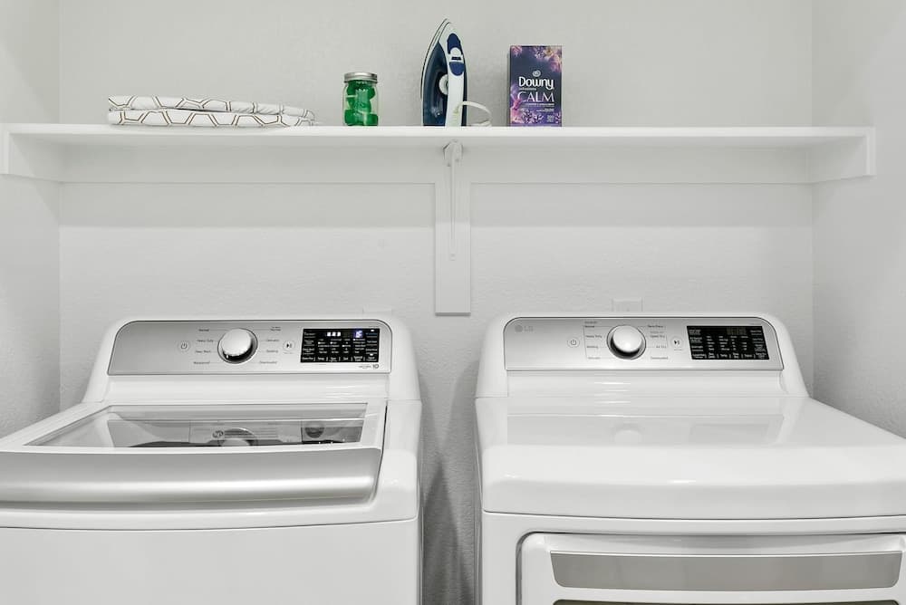 TWO CozySuites Apartment DowntownChandler gallery photo in Glendale, AZ — image 6