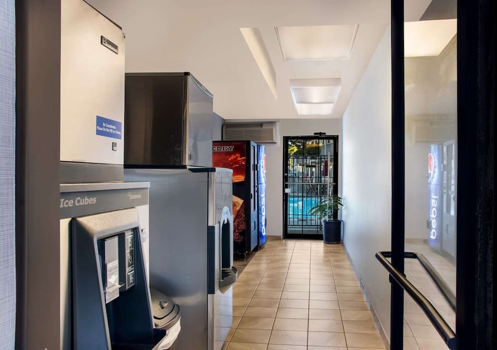 Quality Inn Santa Fe New Mexico property views in Santa Fe, NM — gallery photo 3