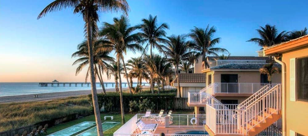 Emerald Seas Deerfield Beach Club — hotel in Deerfield Beach, Florida