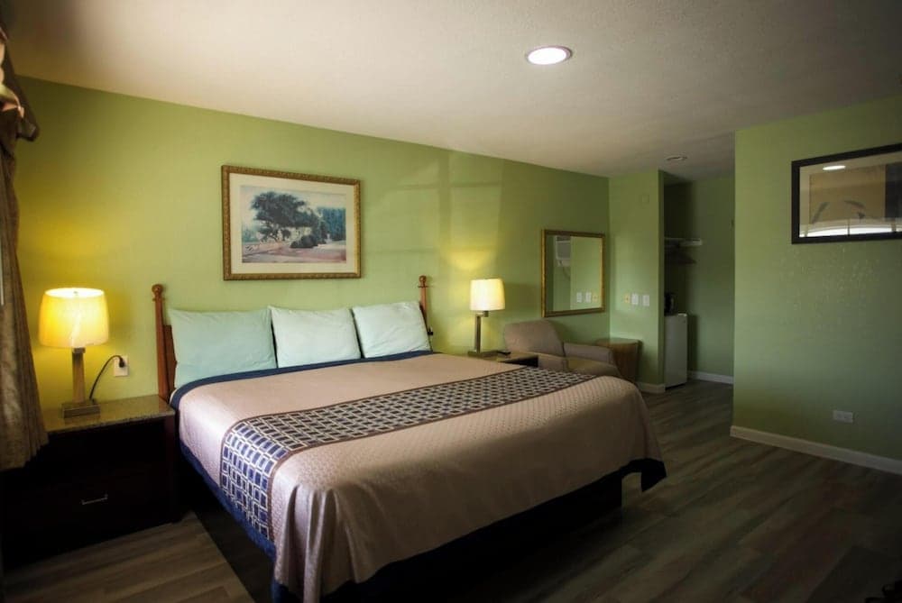 Western Inn property views in Hamilton, TX — gallery photo 3