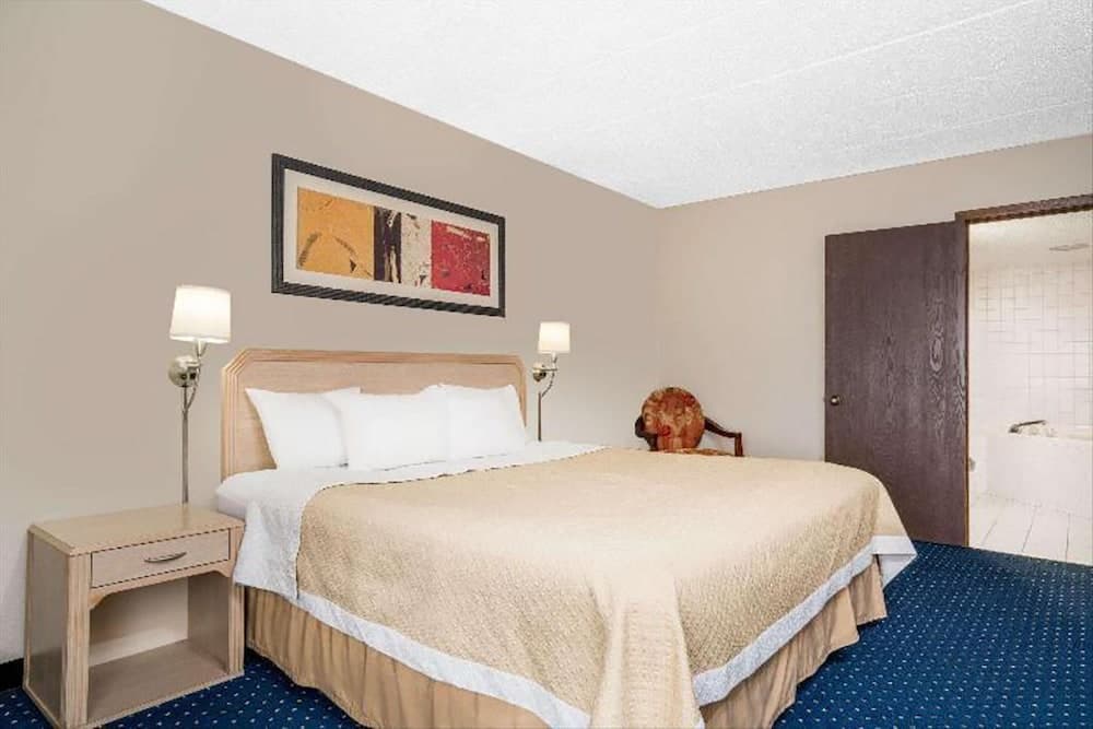 Blue Way Inn La crosse Extended Stay gallery photo in La Crosse, WI — image 9