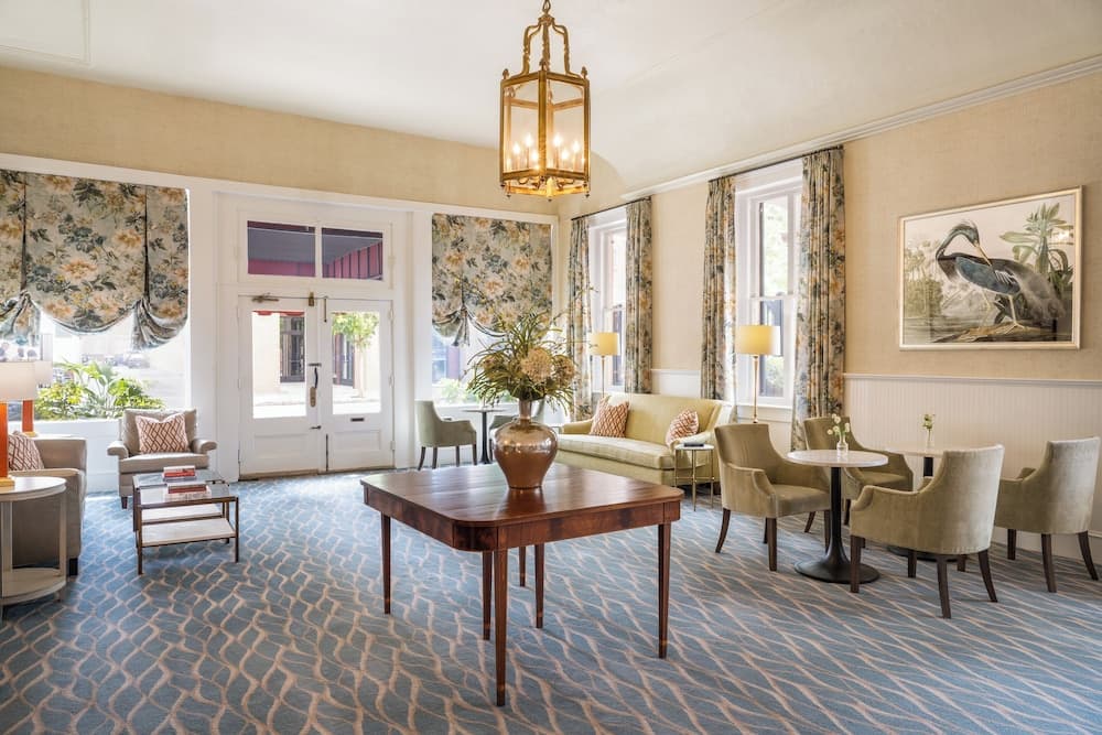 The Meeting Street Inn interior in Charleston, SC — gallery photo 2