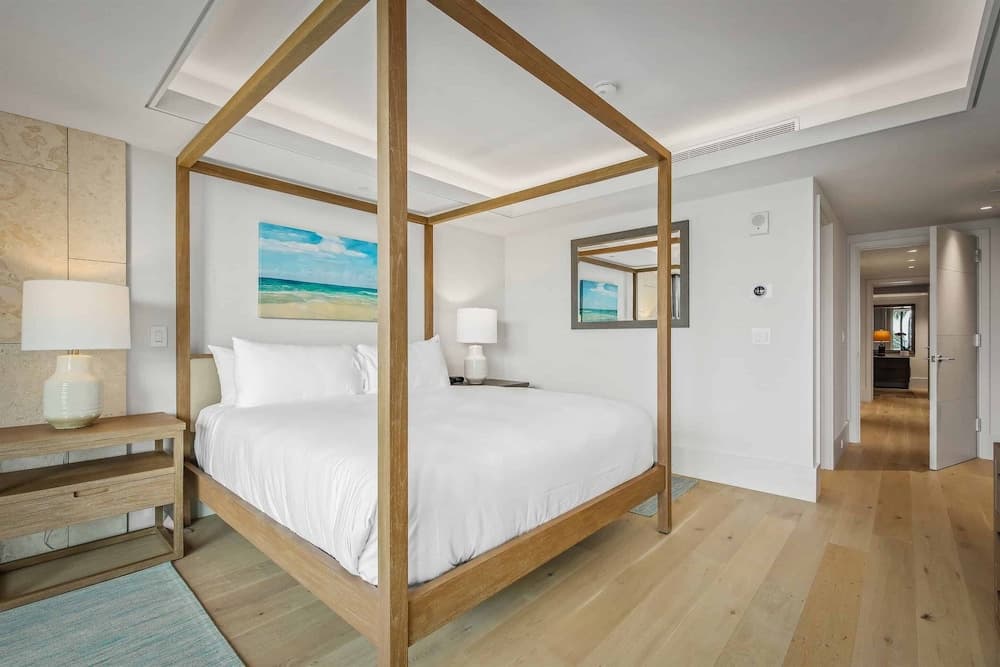 Mauna Kea Residences interior in Kamuela, HI — gallery photo 2