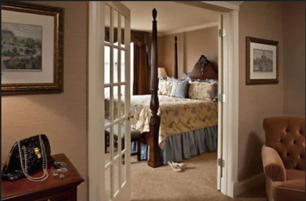 The Saint Paul Hotel property views in St. Paul, MN — gallery photo 3