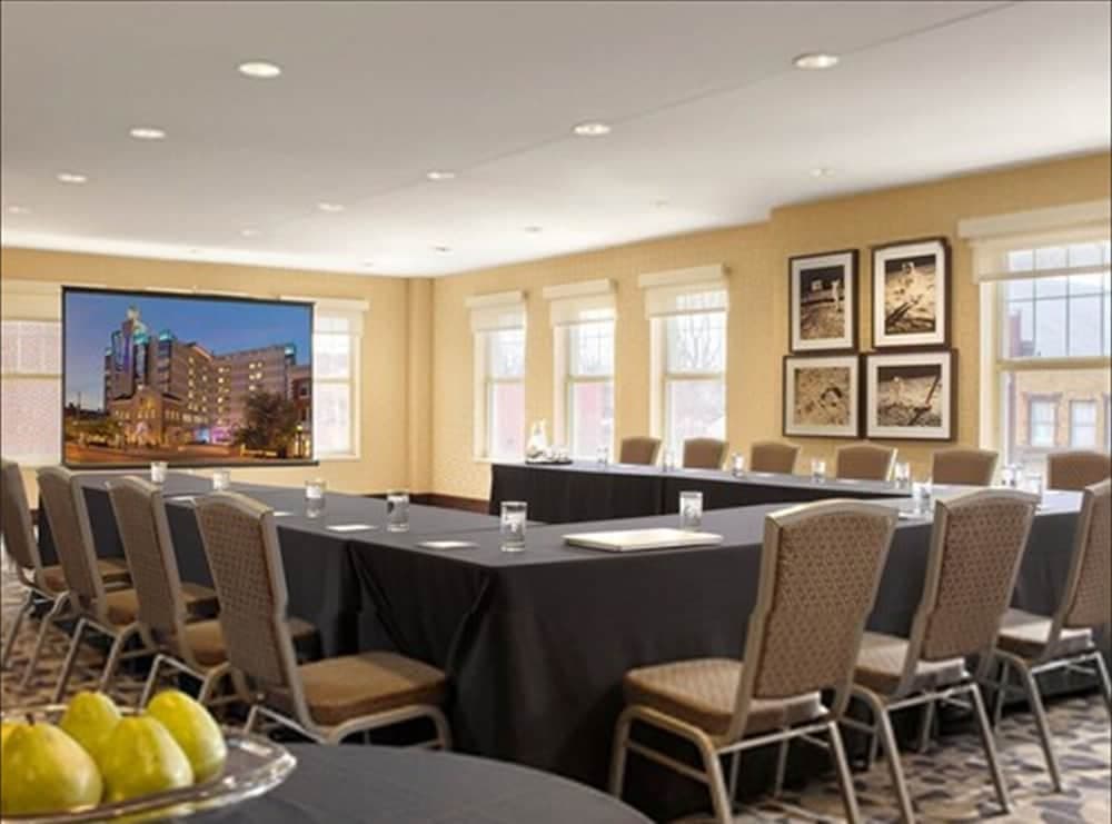 Moonrise Hotel gallery photo in St. Louis, MO — image 24