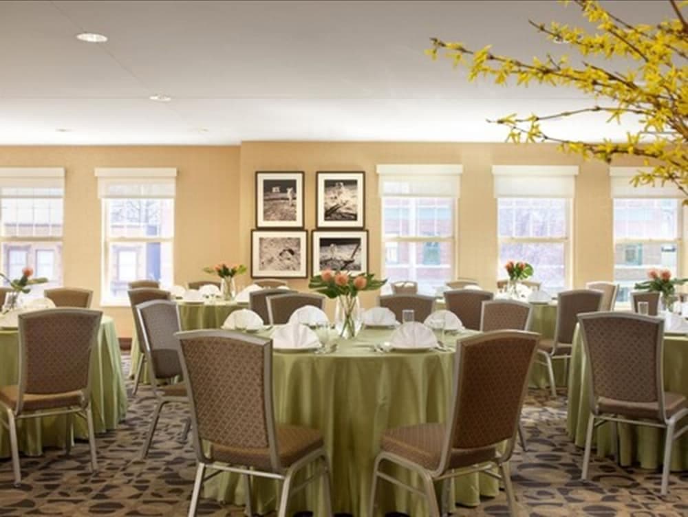Moonrise Hotel gallery photo in St. Louis, MO — image 17