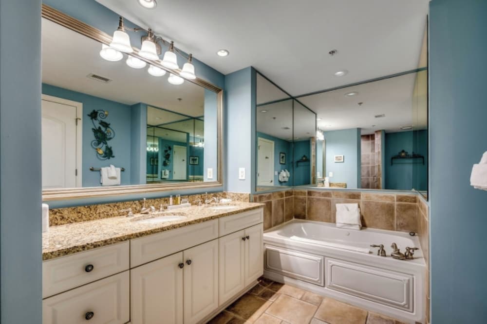 North Beach Resort & Villas gallery photo in North Myrtle Beach, SC — image 589