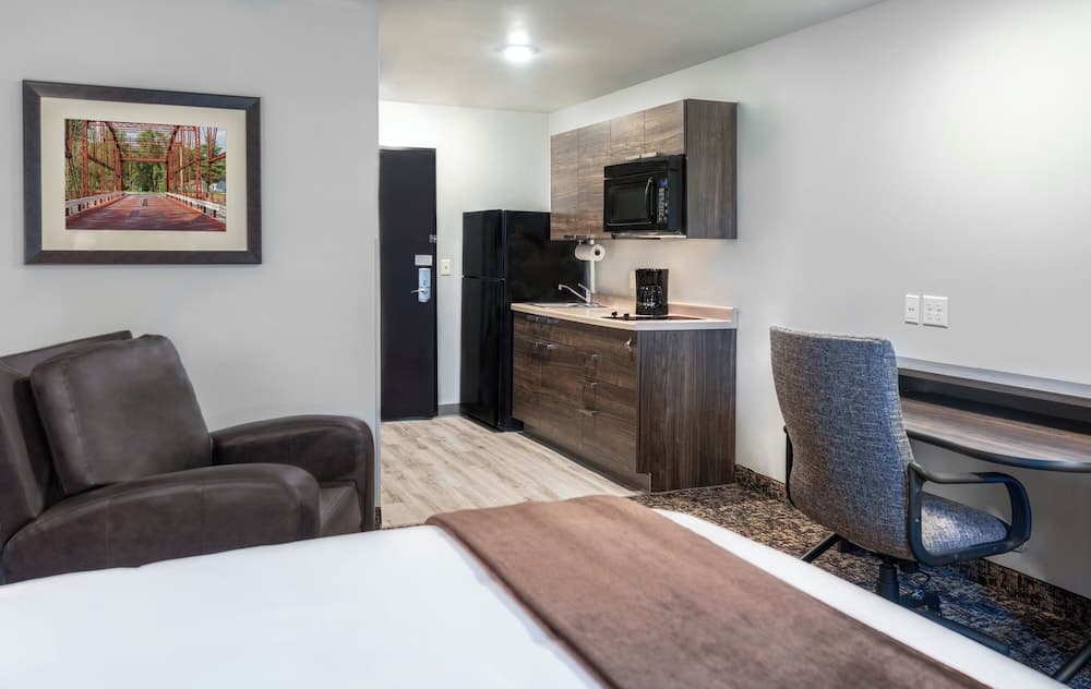 My Place Hotel-Redding CA interior in Redding, CA — gallery photo 2