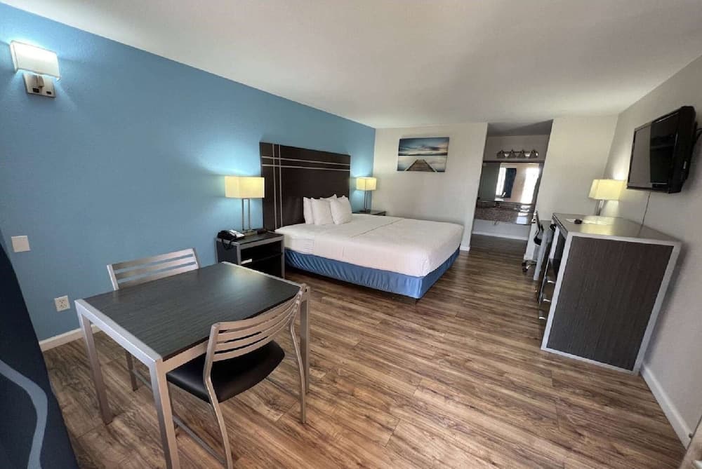 Days Inn by Wyndham Orange gallery photo in Orange, TX — image 5