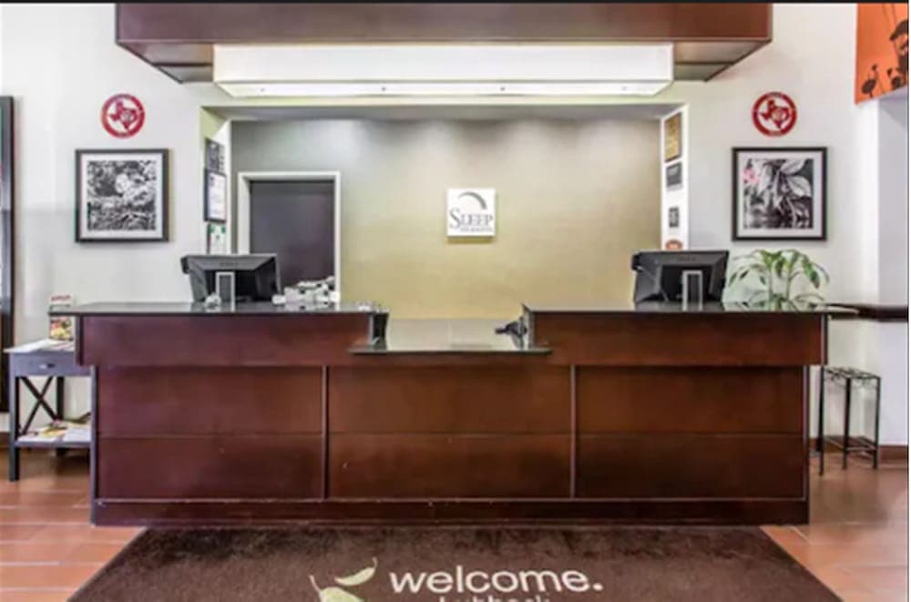 Sleep Inn & Suites Lubbock West interior in Lubbock, TX — gallery photo 2