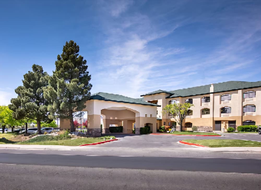 CASH REWARDS INN & SUITES — hotel in Roswell, New Mexico