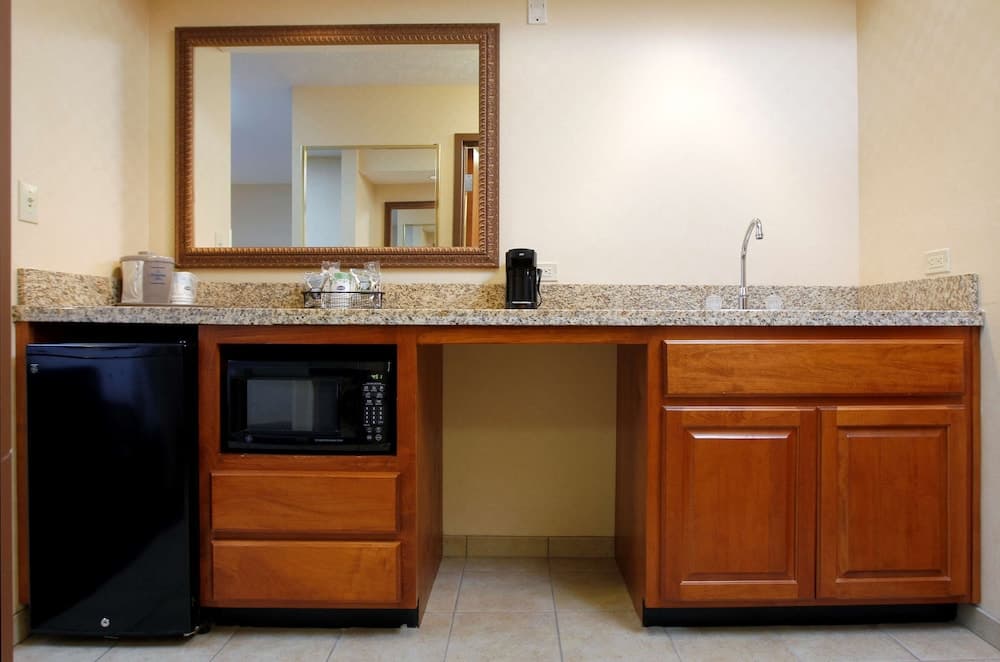 Hampton Inn Waterloo Cedar Valley gallery photo in Waterloo, IA — image 38