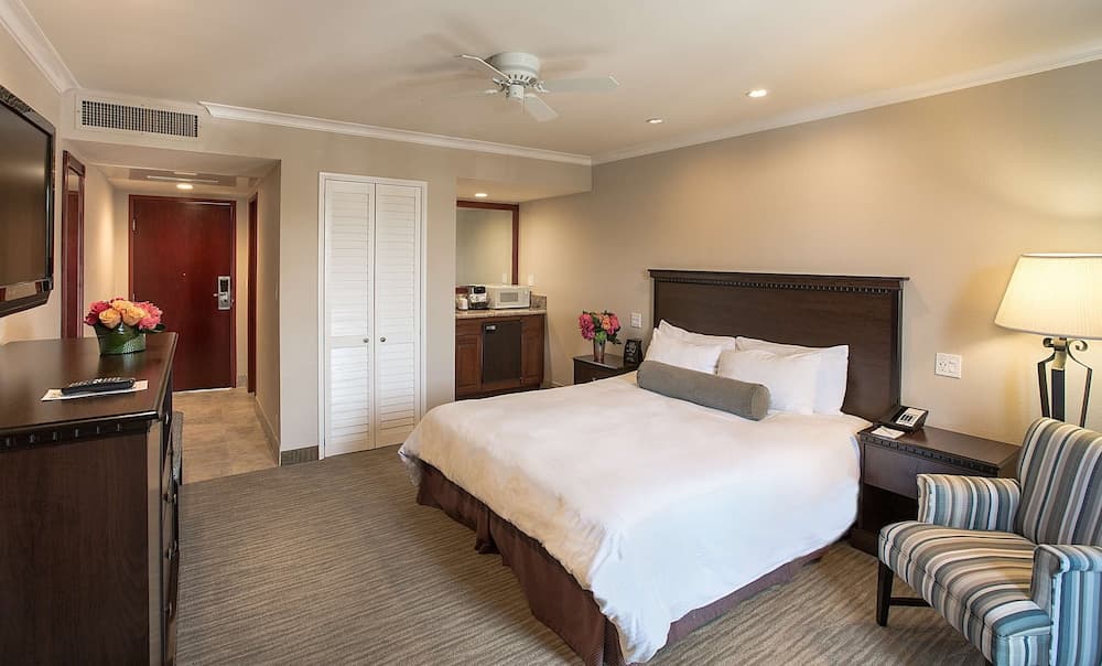 Coast Burbank Hotel gallery photo in Burbank, CA — image 6