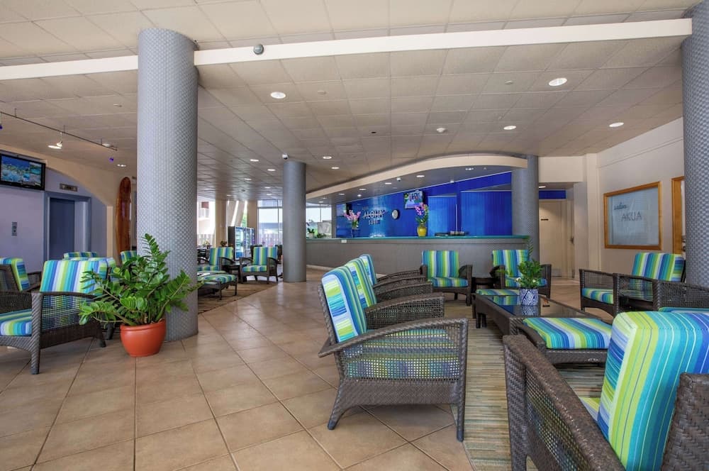Aqua Aloha Surf Waikiki interior in Honolulu, HI — gallery photo 2