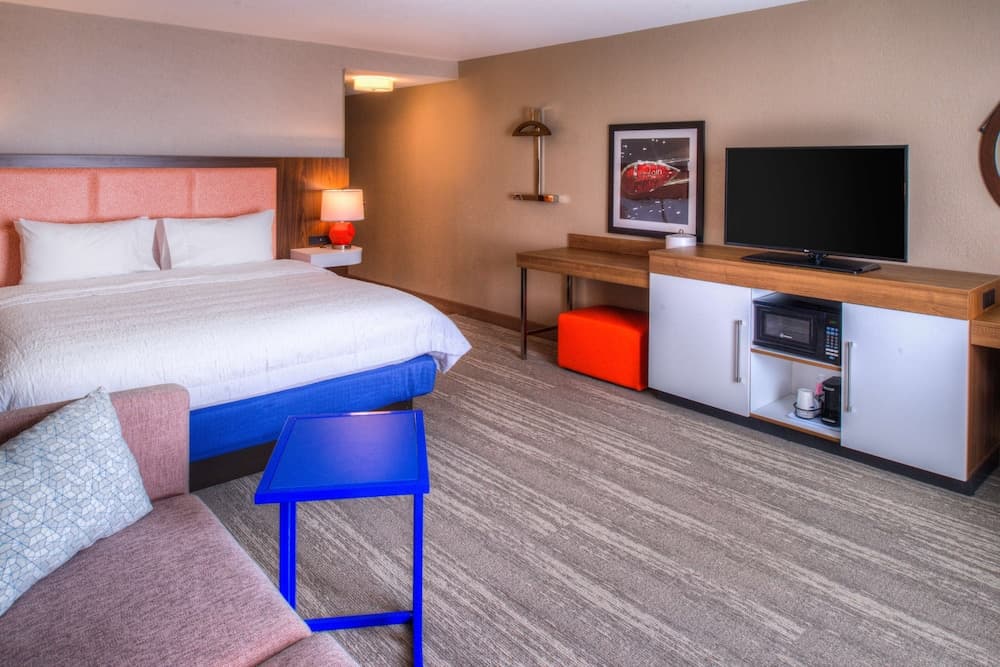 Hampton Inn & Suites Wixom gallery photo in Wixom, MI — image 22