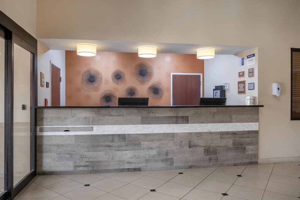 Best Western Plaquemine Inn property views in Plaquemine, LA — gallery photo 3
