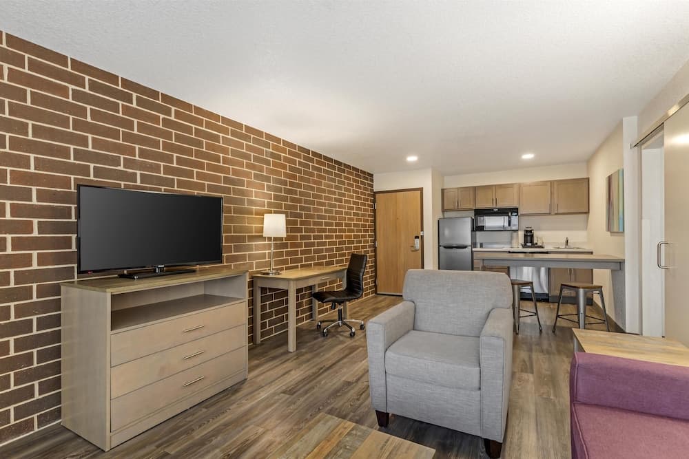 Executive Residency By Best Western Waterloo & Cedar Falls gallery photo in Waterloo, IA — image 13