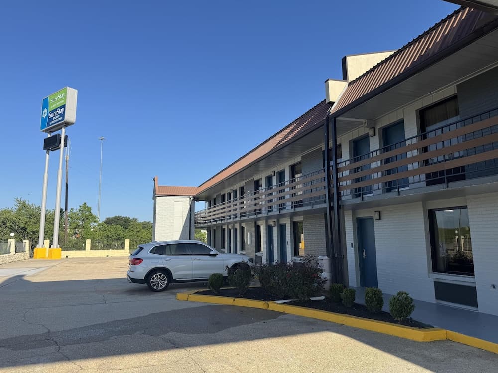 SureStay Studio by Best Western Gonzales — hotel in Gonzales, Louisiana