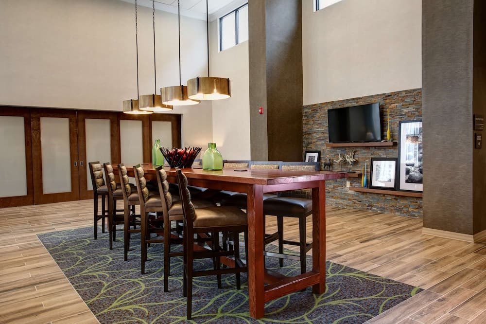 Hampton Inn & Suites Baltimore/Aberdeen property views in Aberdeen, MD — gallery photo 3