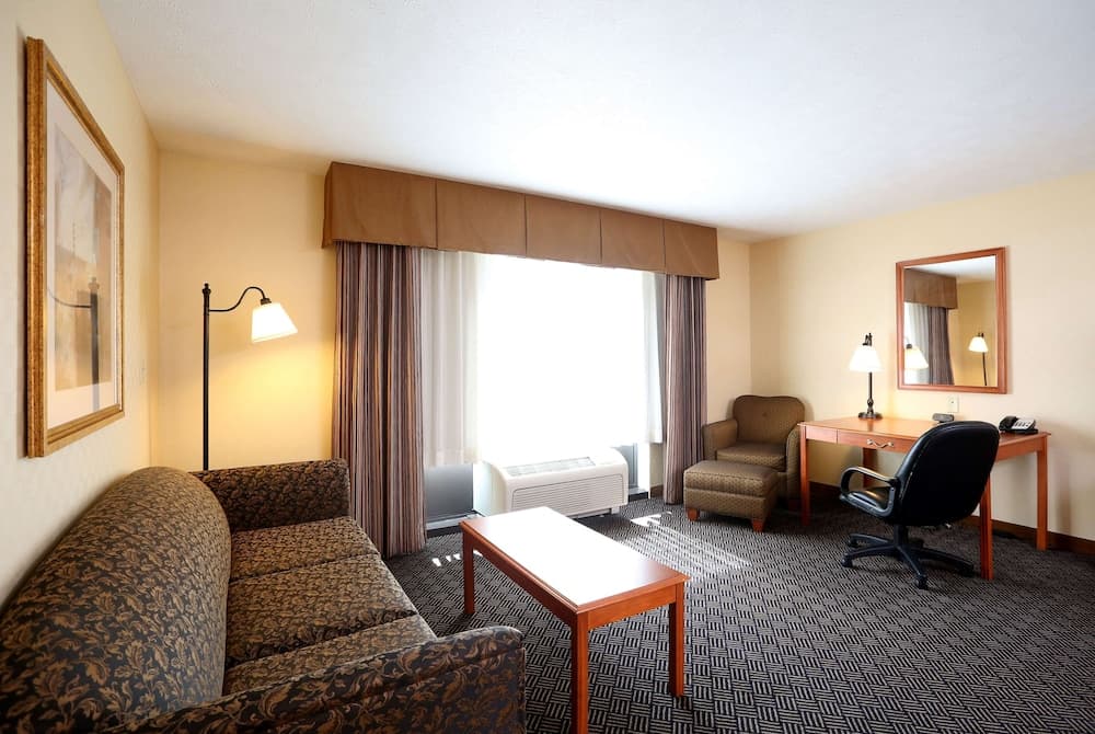 Hampton Inn Waterloo Cedar Valley gallery photo in Waterloo, IA — image 12
