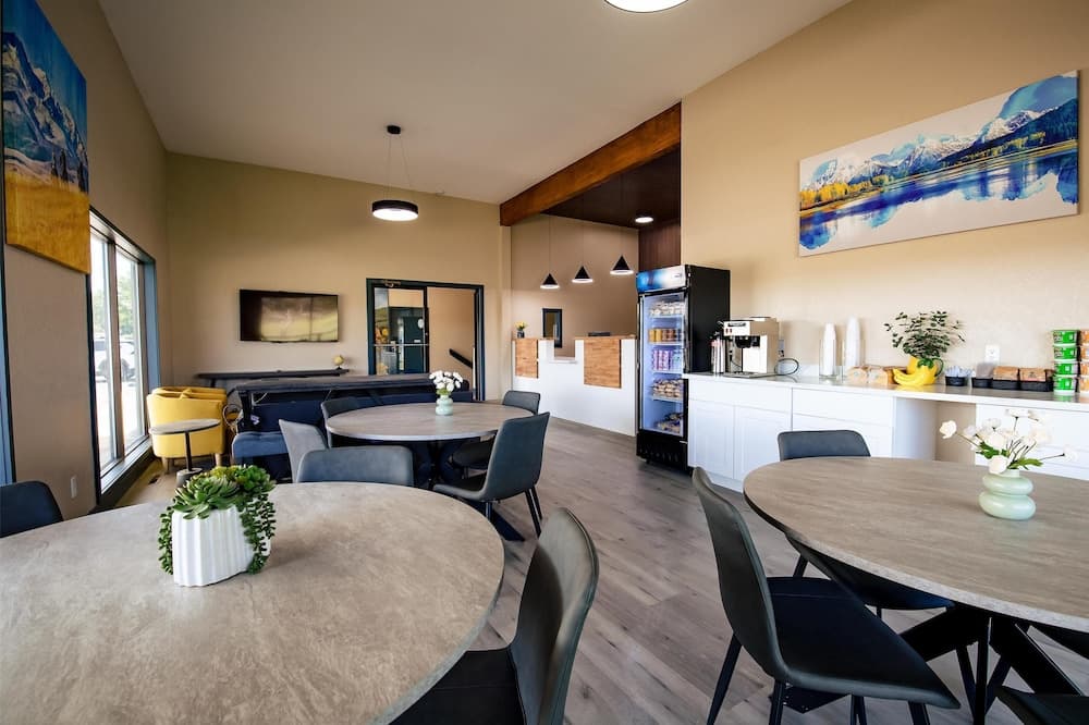 Surestay By Best Western Forsyth interior in Forsyth, MT — gallery photo 2