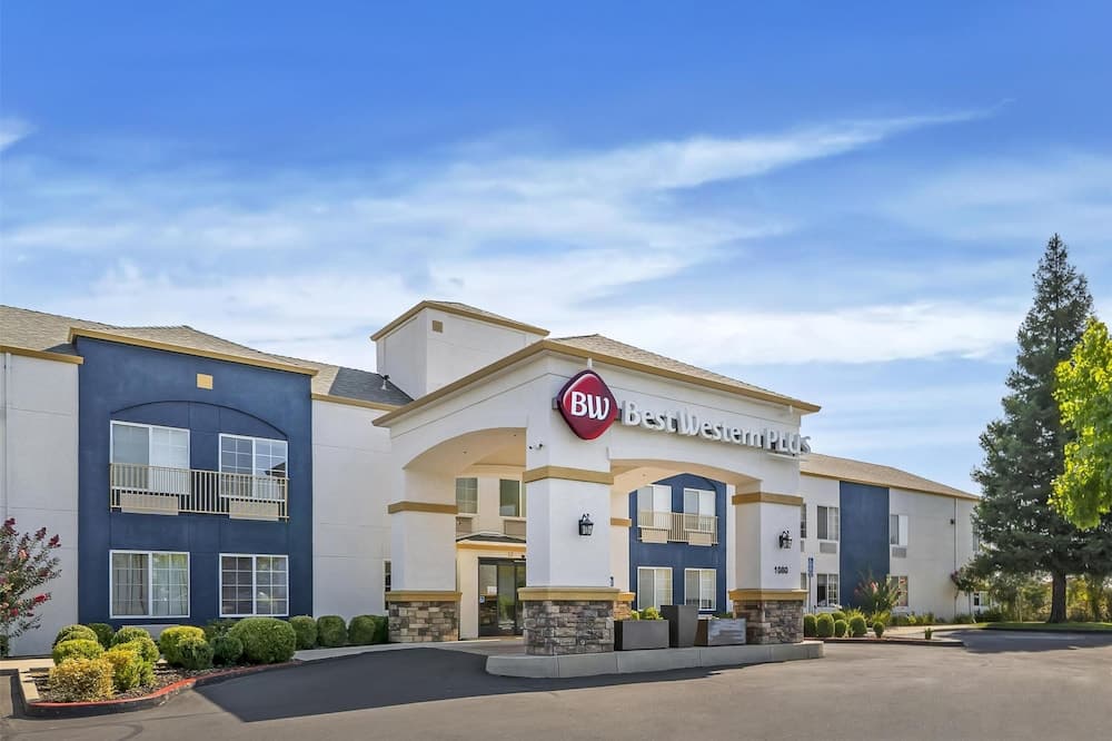 Best Western Plus Twin View Inn & Suites — hotel in Redding, California