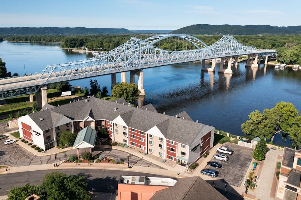 Courtyard by Marriott La Crosse gallery photo in La Crosse, WI — image 4