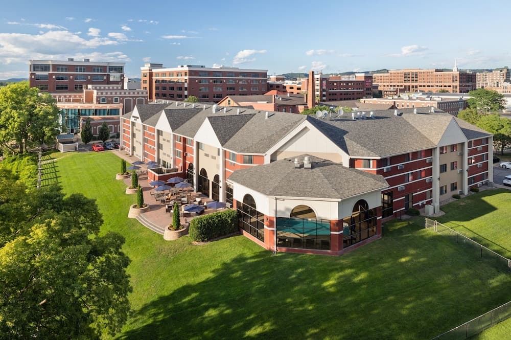 Courtyard by Marriott La Crosse gallery photo in La Crosse, WI — image 41