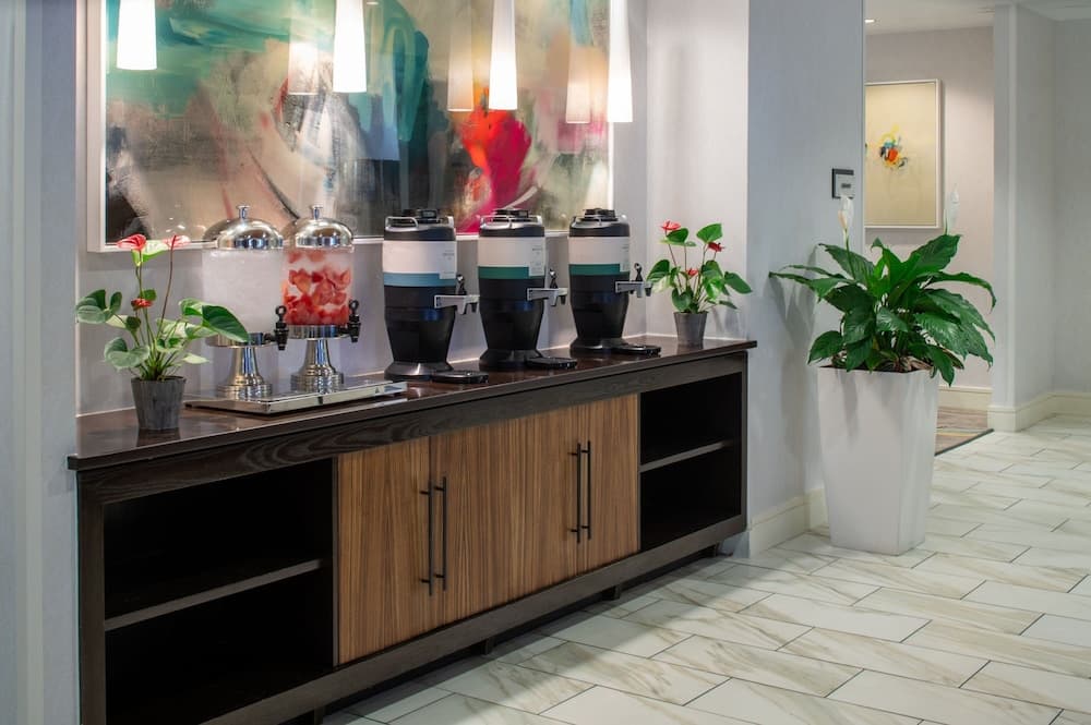 SpringHill Suites by Marriott Convention Center/I-drive interior in Orlando, FL — gallery photo 2