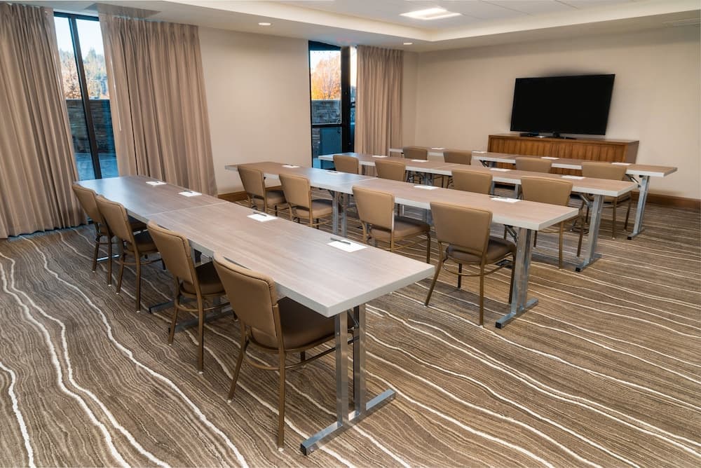 Staybridge Suites Coeur D'Alene by IHG gallery photo in Coeur d'Alene, ID — image 12